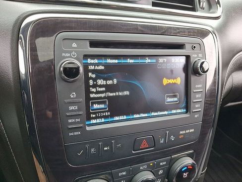 Used 2016 Buick Enclave Premium image 17