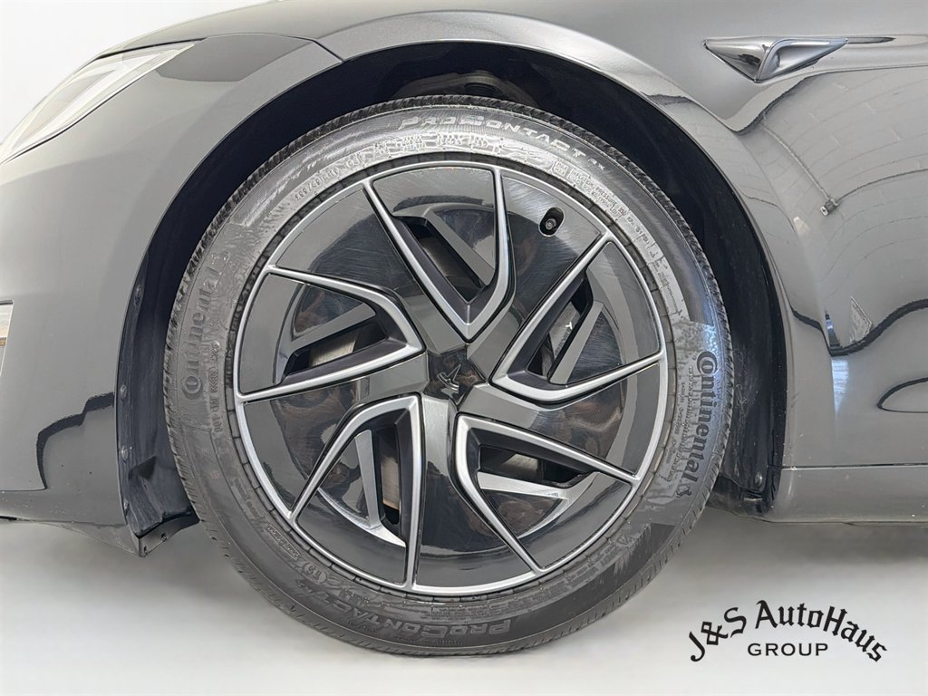 Used 2026 Tesla Model S AWD/4WD image 40