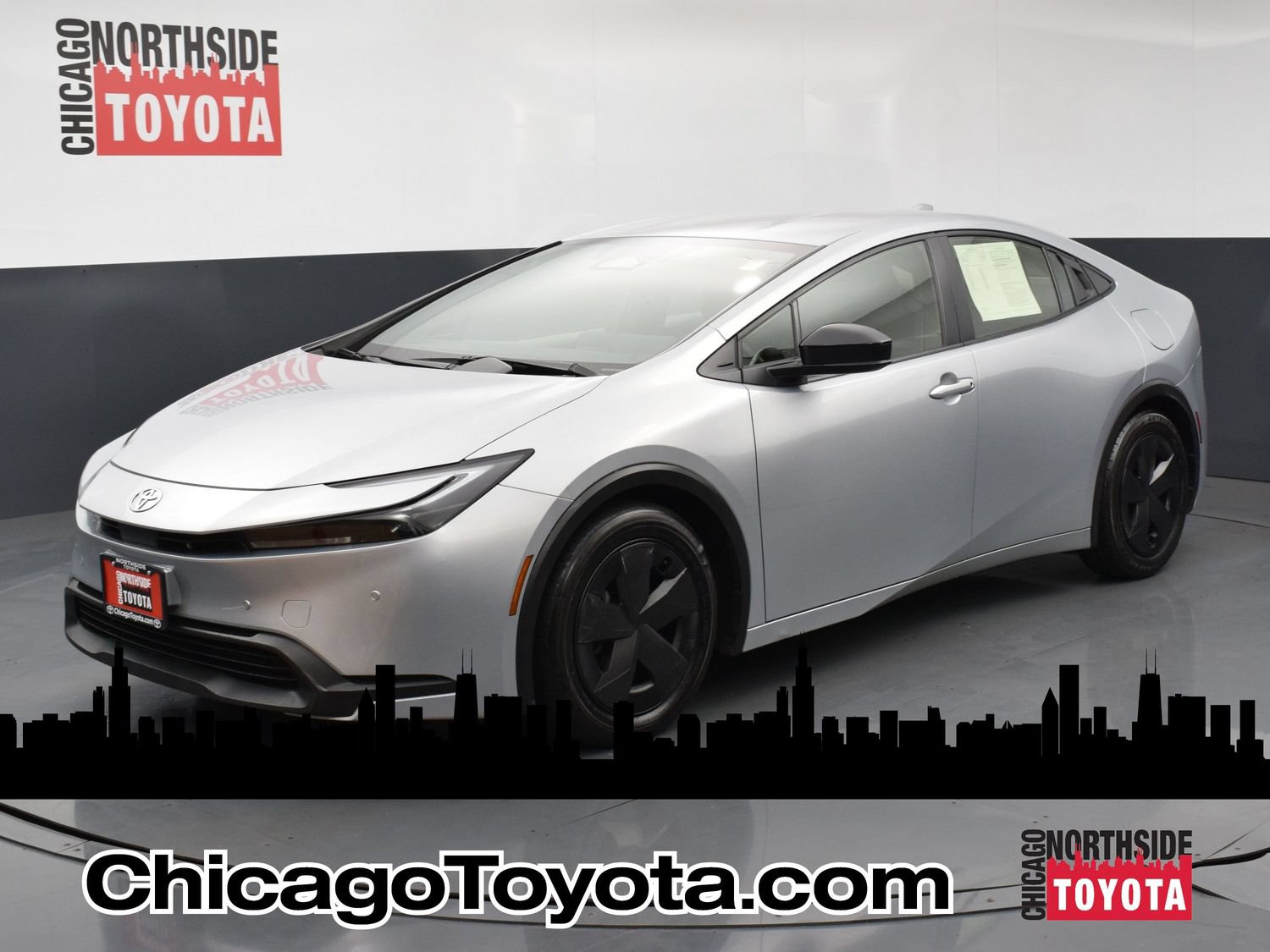 Used 2023 Toyota Prius LE FWD image 1