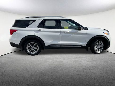 Used 2023 Ford Explorer Limited w/ Class IV Trailer Tow Package image 17