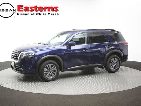 Used 2025 Nissan Pathfinder SV FWD image 56