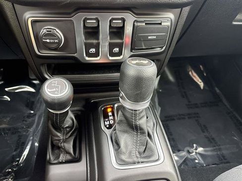 New 2026 Jeep Wrangler Sport AWD/4WD image 9