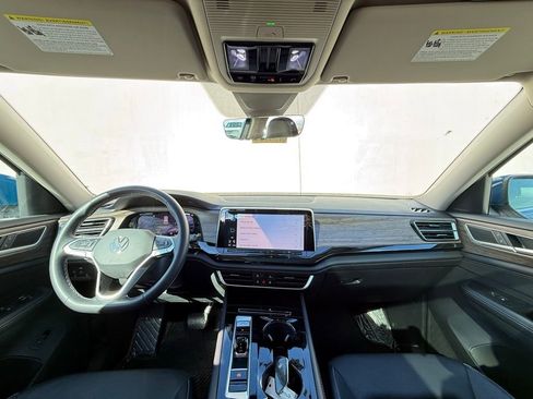 Certified 2025 Volkswagen Atlas SEL image 10