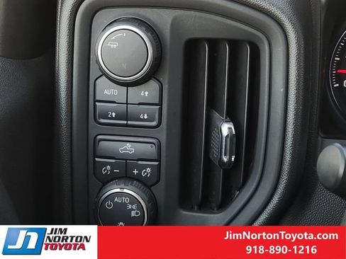 Used 2020 Chevrolet Silverado 1500 Custom Trail Boss w/ Custom Convenience Package AWD/4WD image 23