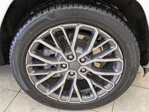 Used 2021 Jeep Grand Cherokee L Summit image 12