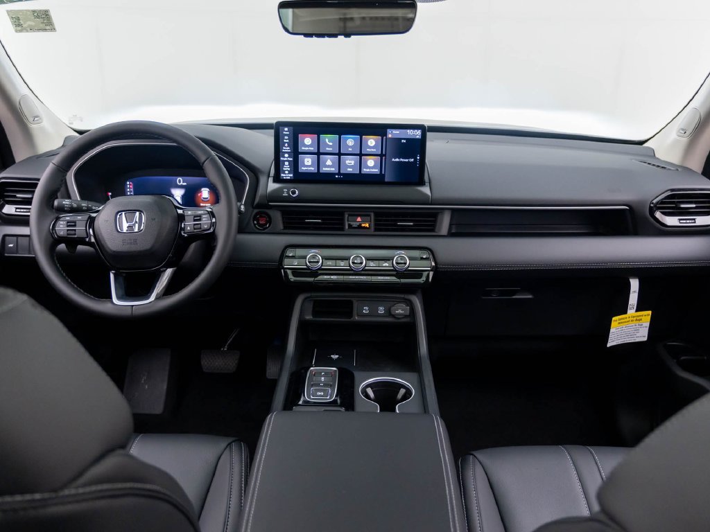 New 2026 Honda Pilot Touring image 10