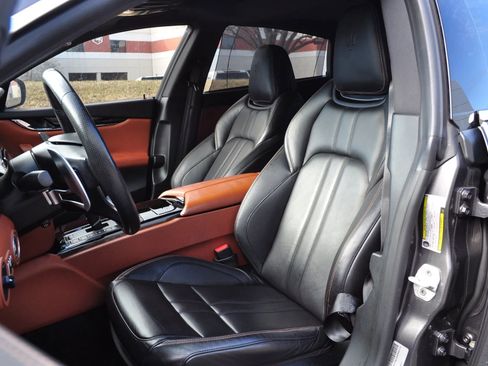 Used 2017 Maserati Quattroporte S GranSport Q4 image 7