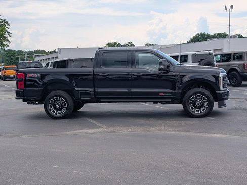 New 2026 Ford F250 Platinum AWD/4WD image 3