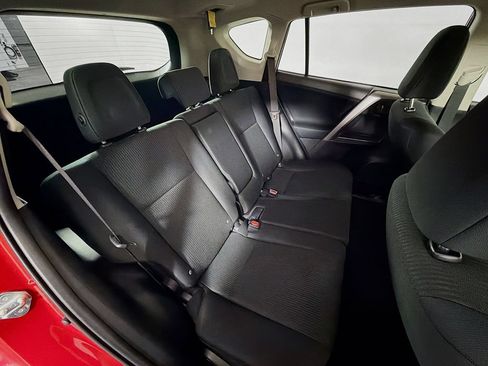 Used 2016 Toyota RAV4 LE AWD/4WD image 24