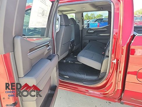 New 2026 Chevrolet Silverado 1500 RST w/ Dark Appearance Package image 17