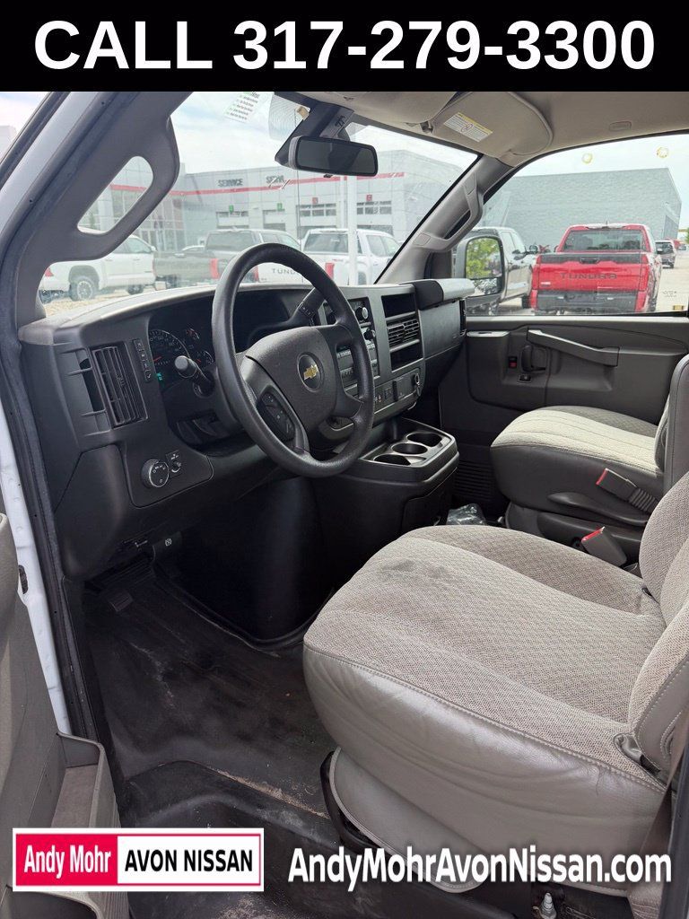 Used 2022 Chevrolet Express 3500 w/ Power Convenience Package RWD image 7