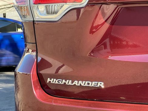 Used 2016 Toyota Highlander XLE image 6