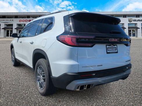 Used 2025 GMC Acadia Elevation image 6