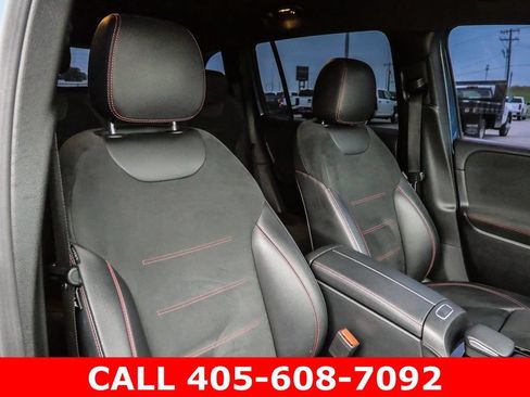 Used 2021 Mercedes-Benz GLB 250 w/ AMG Line image 33