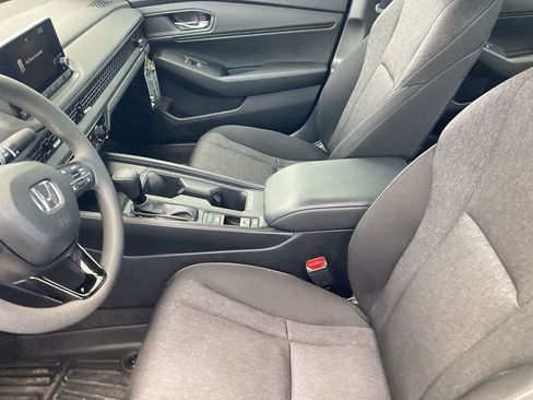 Certified 2023 Honda Accord EX image 14