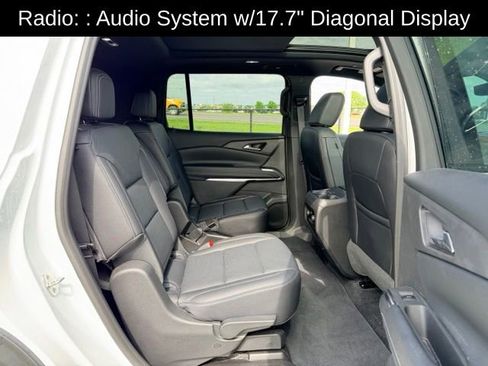 Certified 2026 Chevrolet Traverse LT w/ Sun and Wheel Package AWD/4WD image 9