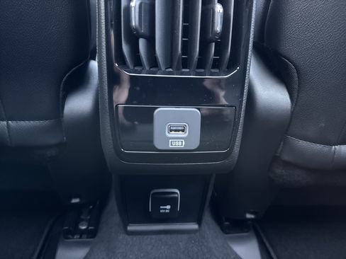 New 2026 Jeep Compass Limited w/ Sun, Sound & Navigation Group image 24