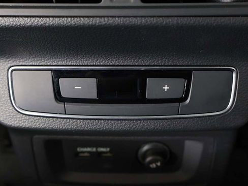 Used 2022 Audi SQ5 Premium Plus w/ Premium Plus Package image 56