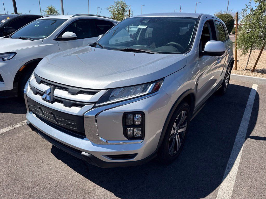 Used 2025 Mitsubishi Outlander Sport ES AWD/4WD image 2