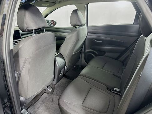 Certified 2025 Hyundai Tucson SE image 35