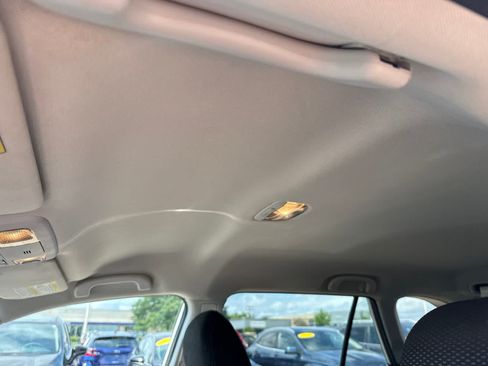Used 2019 Subaru Outback 2.5i Premium AWD/4WD image 17