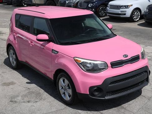 Used 2017 Kia Soul FWD image 16