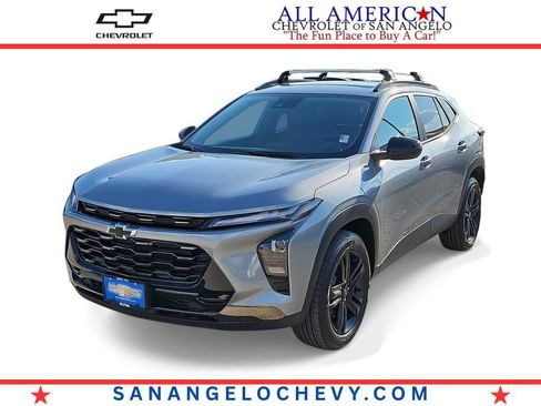 Used 2025 Chevrolet Trax ACTIV FWD image 1