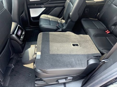 Used 2022 Lincoln Aviator Grand Touring w/ Equipment Group 301A AWD/4WD image 42