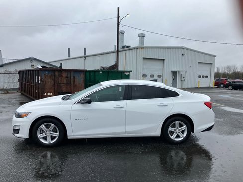 Used 2020 Chevrolet Malibu LS w/ LPO, Convenience Package 1 image 5