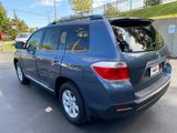 Used 2013 Toyota Highlander 4WD image 2