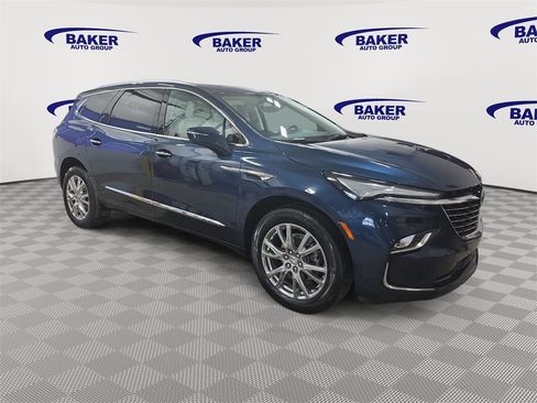 Used 2023 Buick Enclave Essence w/ Experience Buick Package image 3