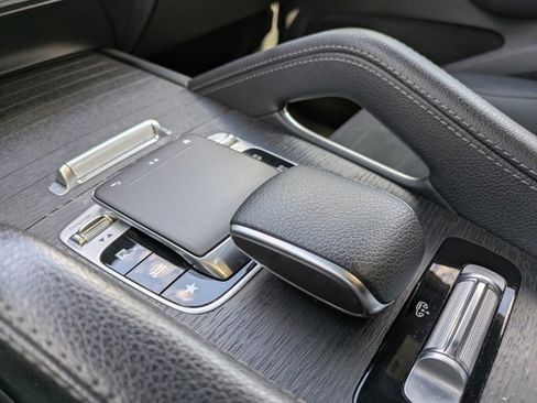 Used 2020 Mercedes-Benz GLE 580 4MATIC image 11