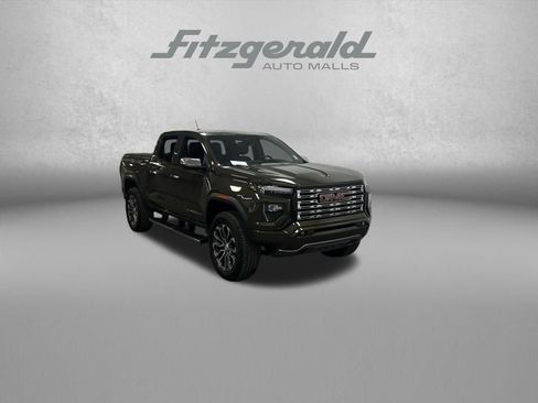 Used 2025 GMC Canyon Denali AWD/4WD image 8