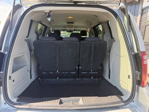 Used 2008 Dodge Grand Caravan SE FWD image 16