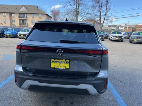 New 2026 Volkswagen Tiguan SE AWD/4WD image 9