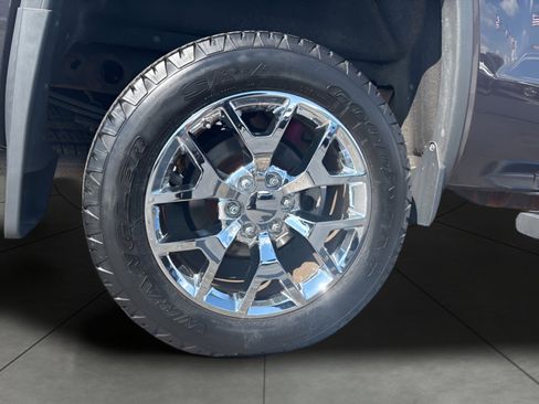Used 2014 GMC Sierra 1500 SLT w/ SLT Crew Cab Value Package AWD/4WD image 9