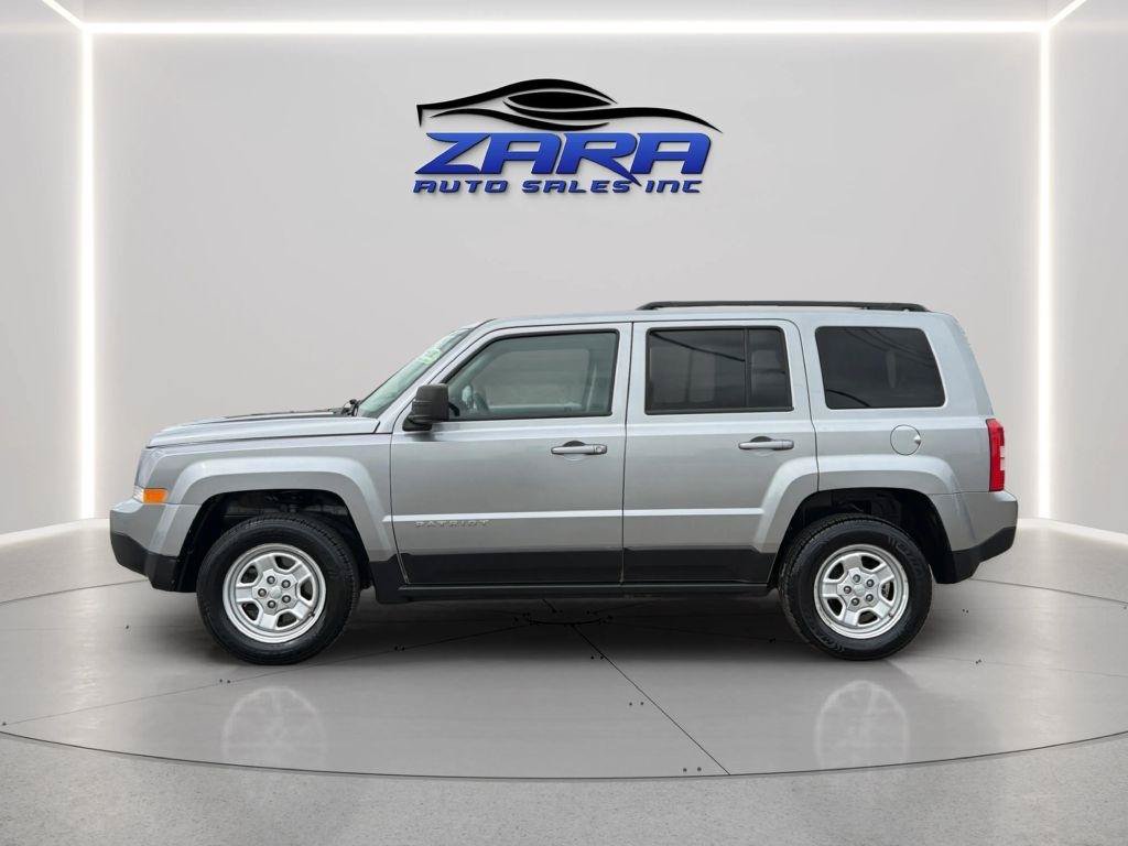 Used 2016 Jeep Patriot Sport w/ Power Value Group AWD/4WD image 4