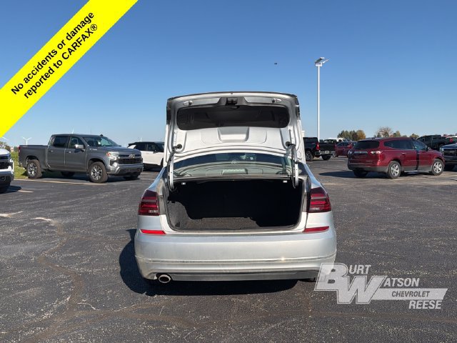 Used 2017 Volkswagen Passat 1.8T SE w/ SE Lighting Package FWD image 10