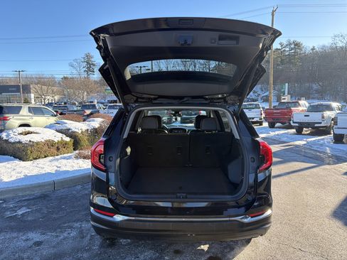 Certified 2022 GMC Terrain AT4 image 31