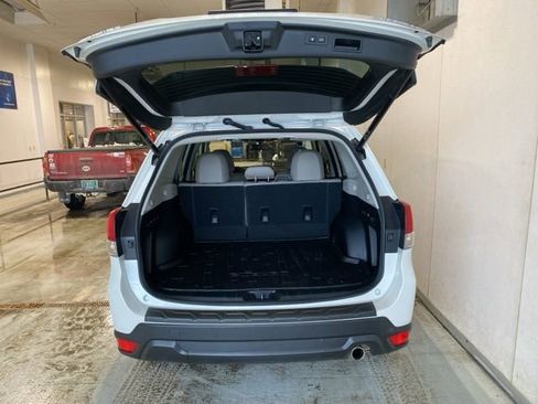 Certified 2023 Subaru Forester Limited image 7