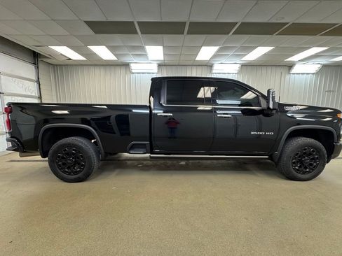 Used 2022 Chevrolet Silverado 3500 High Country image 5
