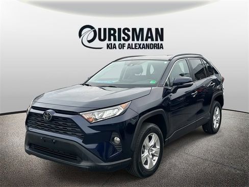 Used 2020 Toyota RAV4 XLE image 22