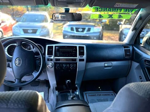 Used 2004 Toyota 4Runner Sport AWD/4WD image 18