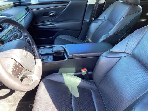 Used 2019 Lexus ES 350 F Sport w/ Accessory Package 2 image 11