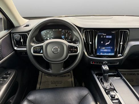 Used 2020 Volvo S60 T5 Momentum w/ Protection Package Premier image 26
