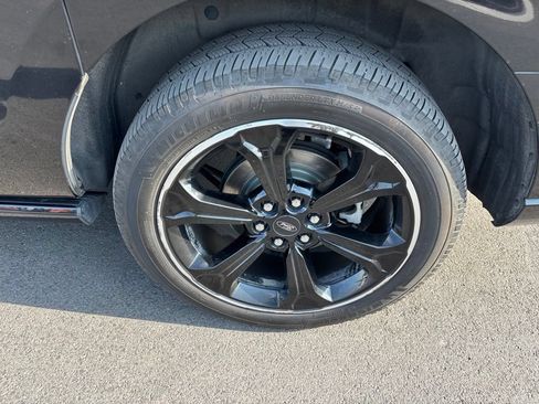Used 2022 Ford Expedition Max Limited AWD/4WD image 3