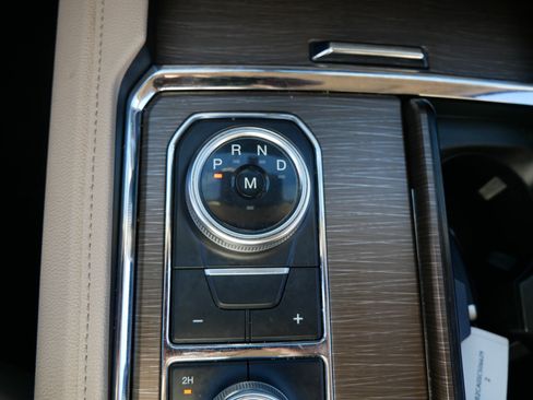 Certified 2024 Ford Expedition Limited image 24