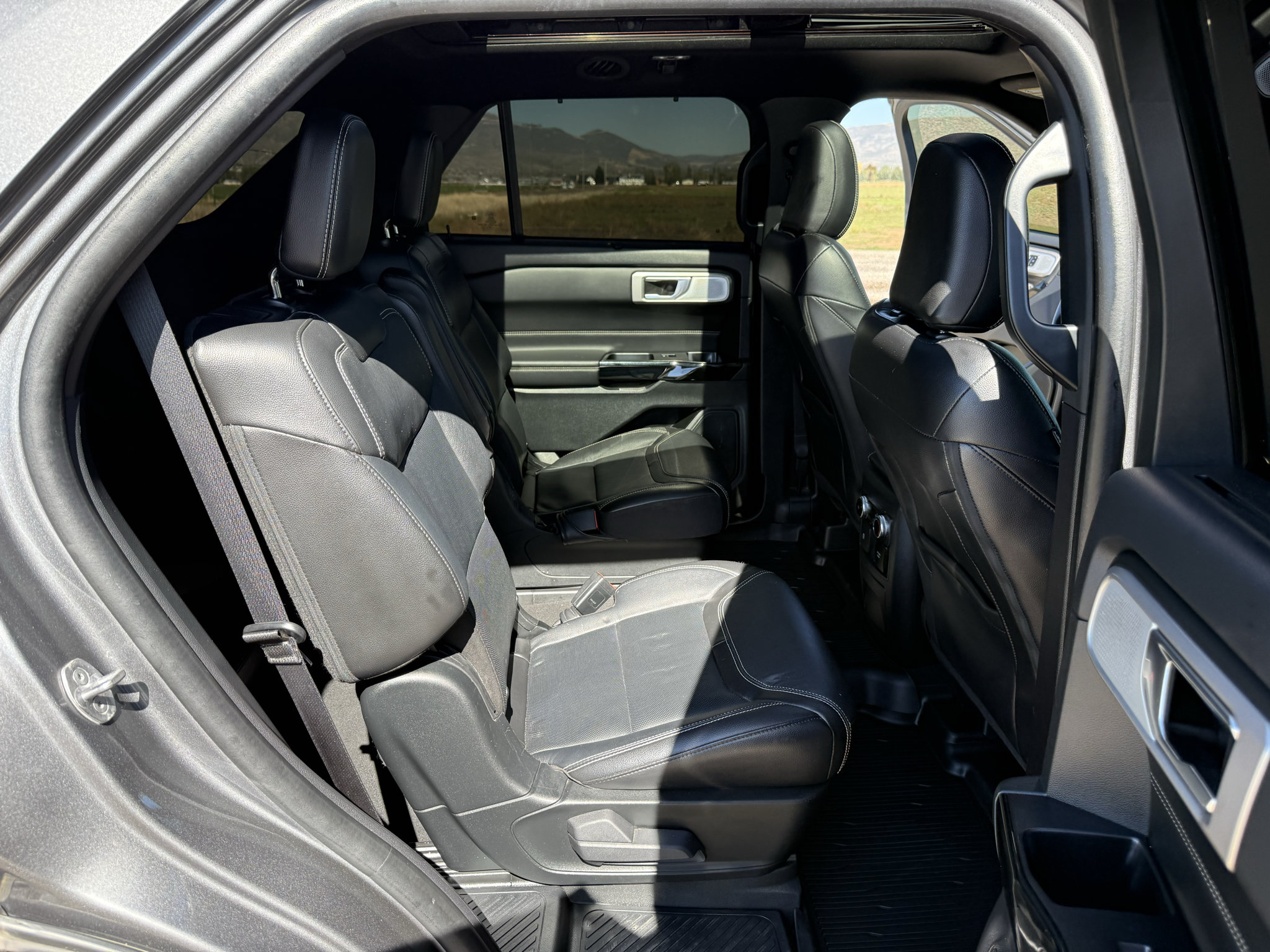 Used 2023 Ford Explorer ST w/ Equipment Group 401A AWD/4WD image 36