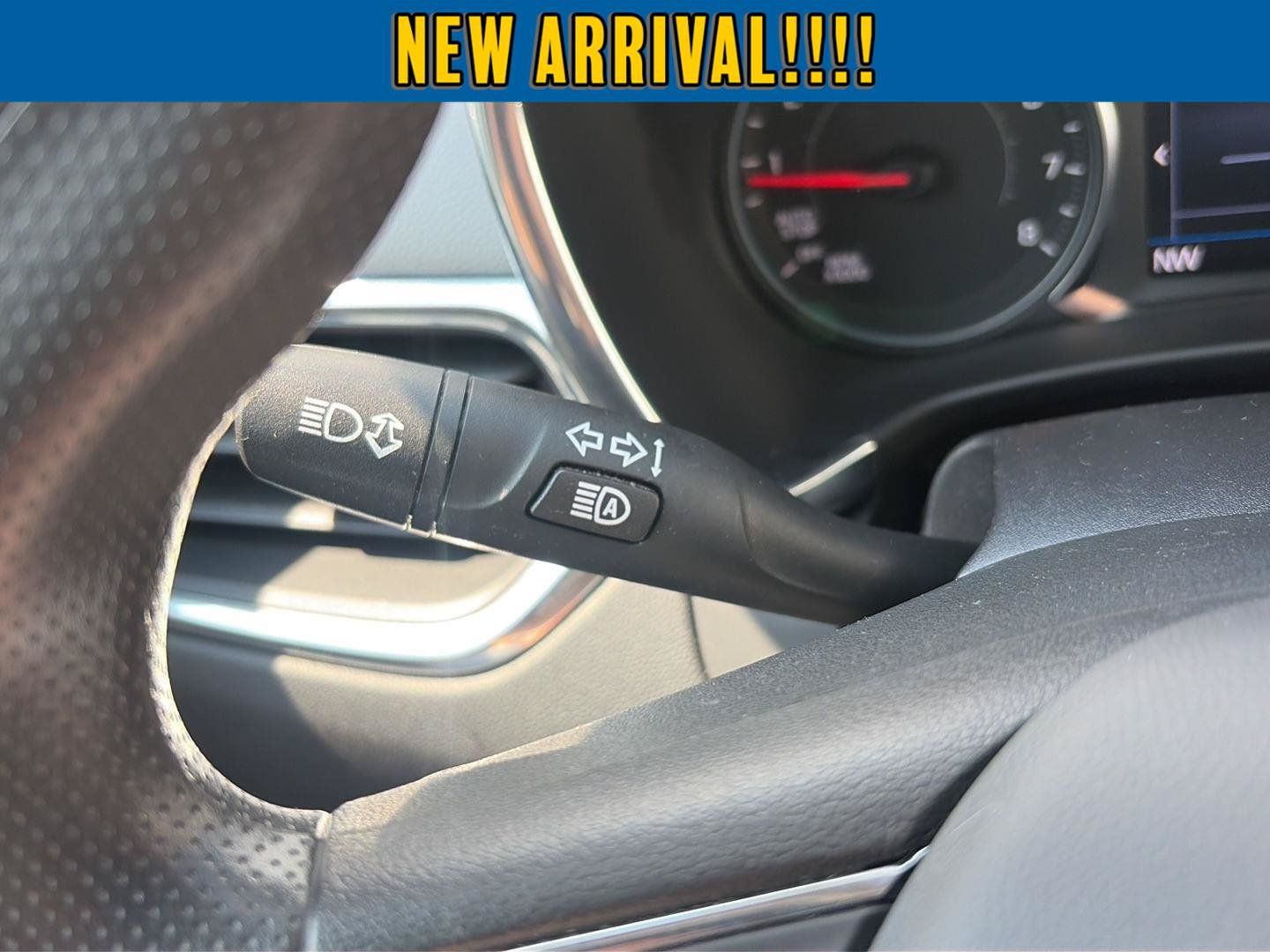 Used 2023 Chevrolet Equinox LT AWD/4WD image 19