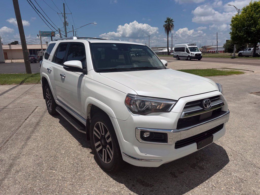 Used 2022 Toyota 4Runner Limited AWD/4WD image 5